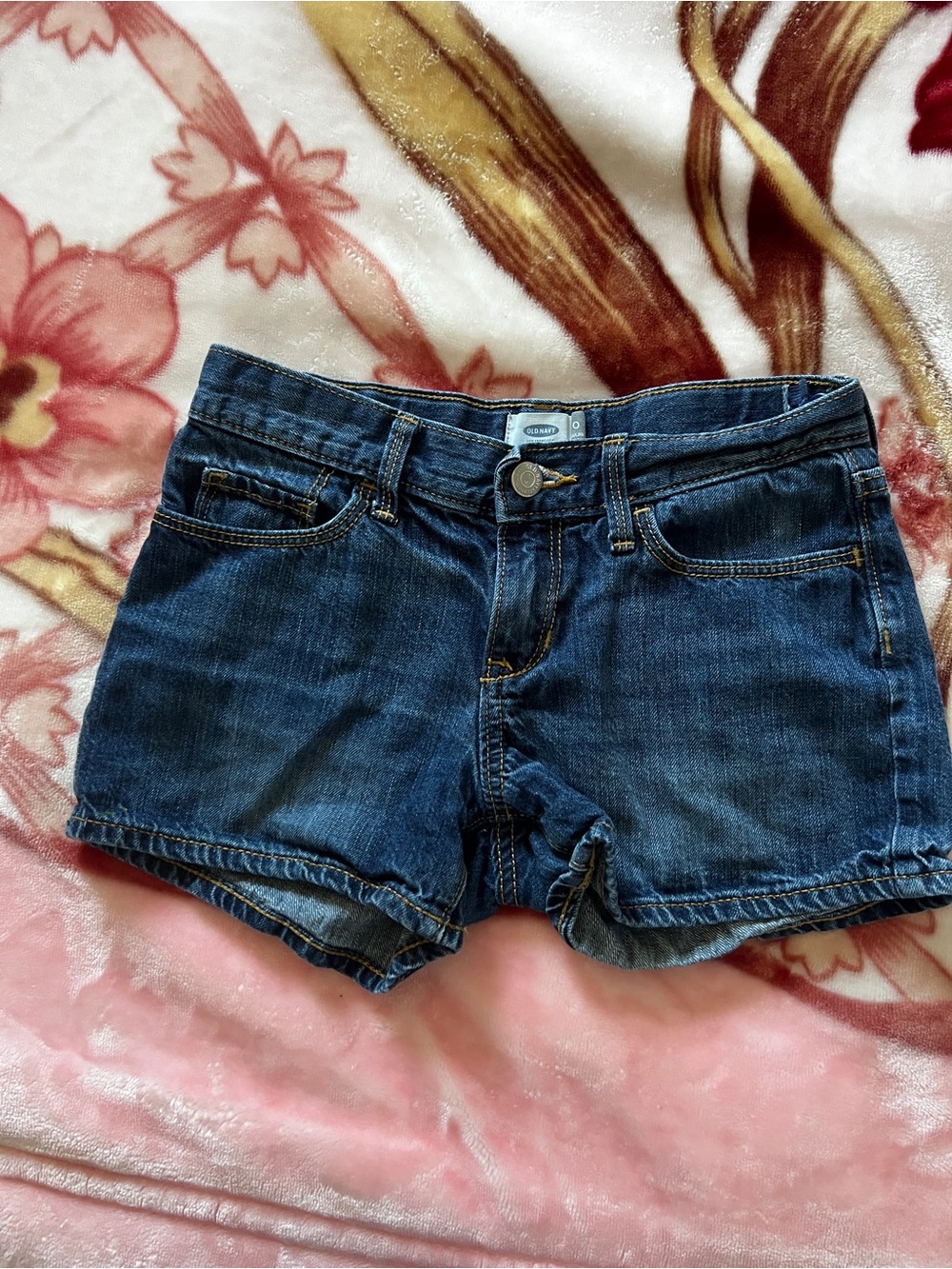Old Navy denim shorts 💙